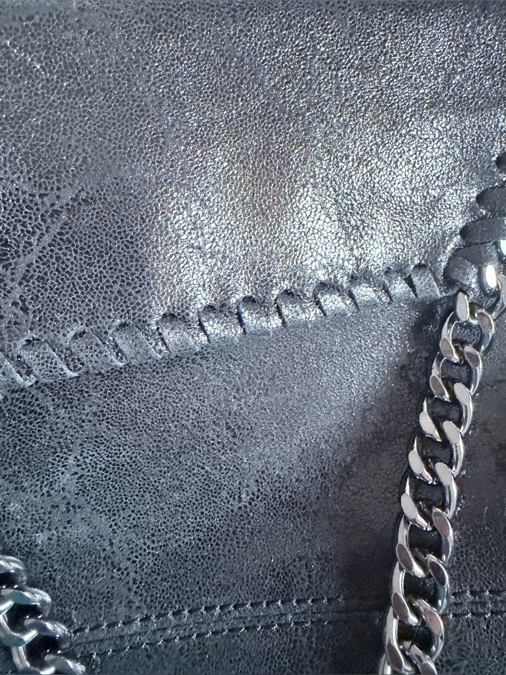Brand New Italian Genuine Leather Chain-Strap Crossbody - Picture 4 of 10